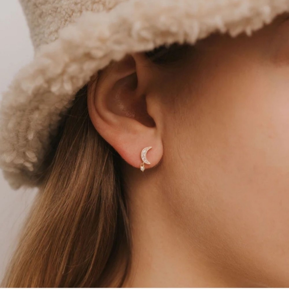 JaxKelly Gold Crescent Moon Earrings with Mother Of Pearl - Picture 2 of 2
